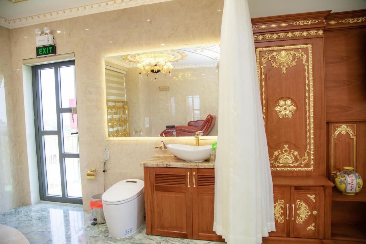 Tri Tam Hotel - Khach San Tri Tam Ben Luc ภายนอก รูปภาพ