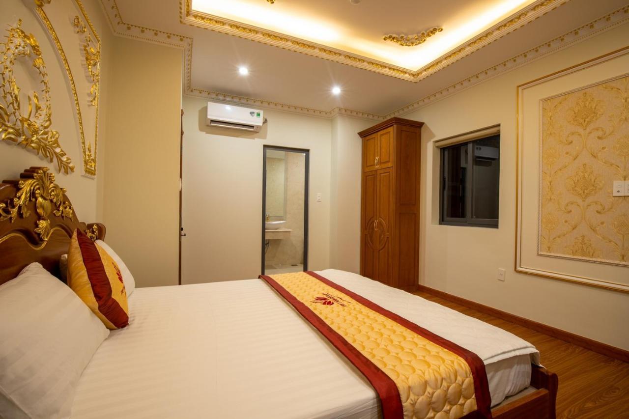 Tri Tam Hotel - Khach San Tri Tam Ben Luc ภายนอก รูปภาพ