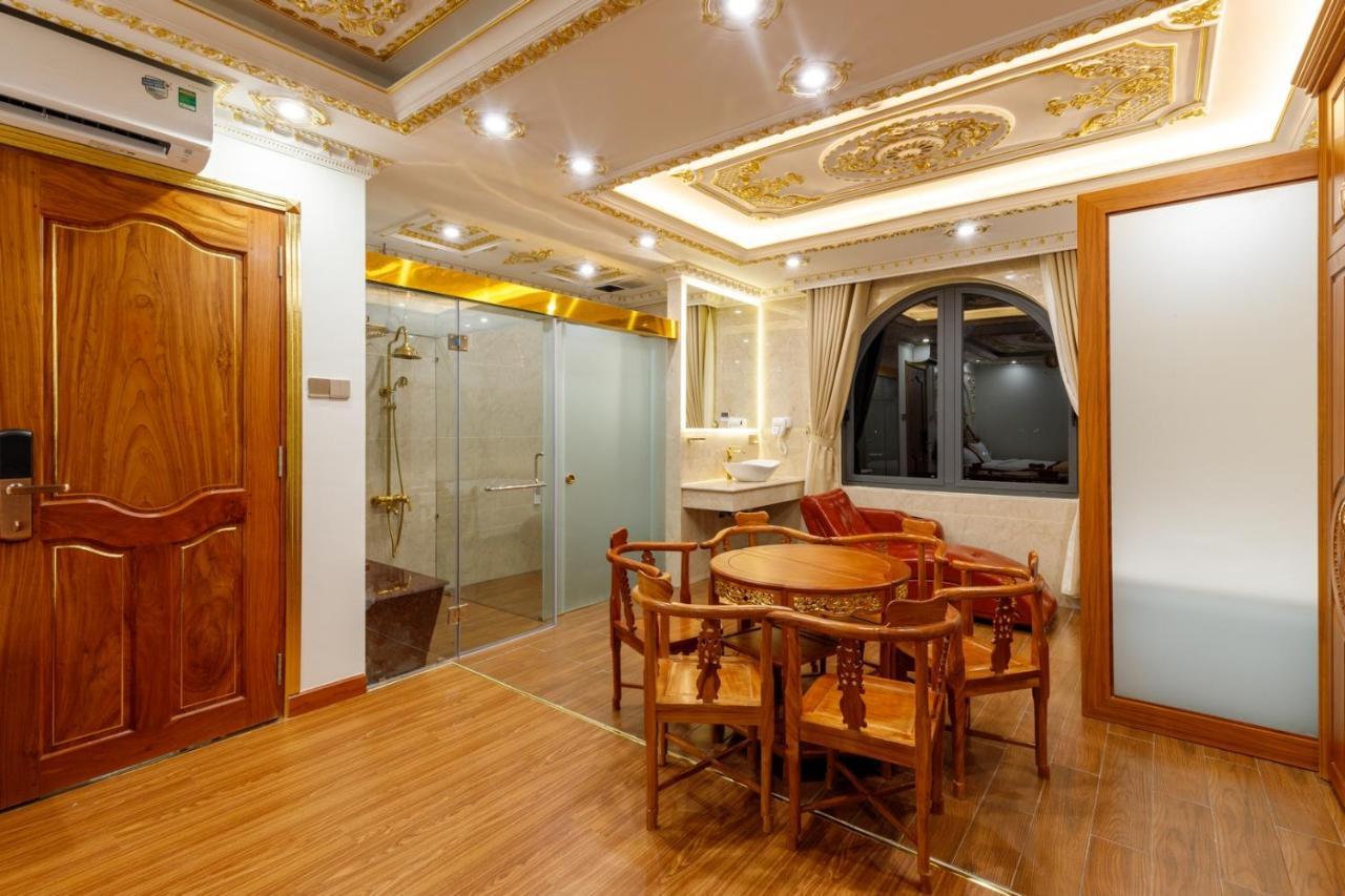 Tri Tam Hotel - Khach San Tri Tam Ben Luc ภายนอก รูปภาพ