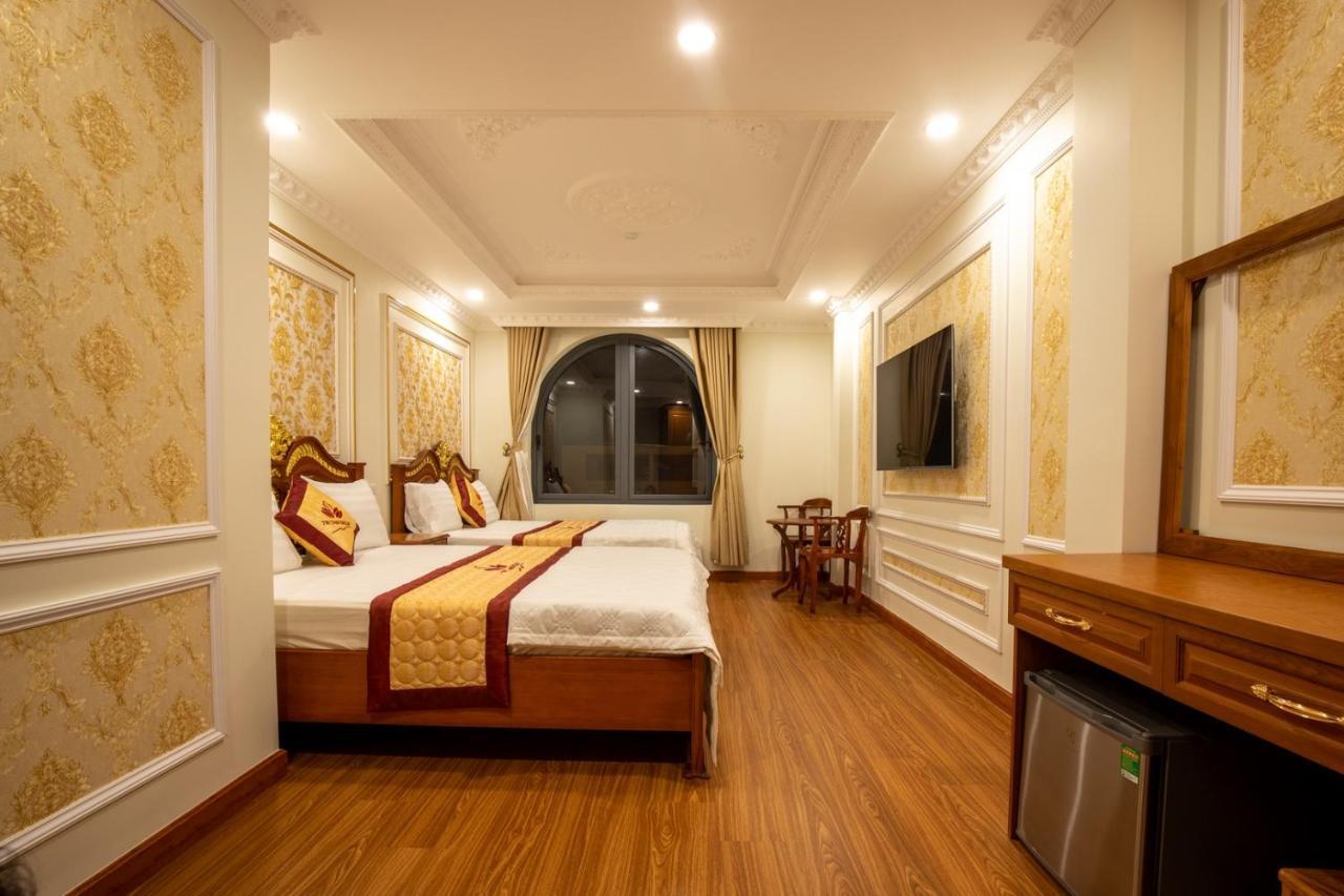 Tri Tam Hotel - Khach San Tri Tam Ben Luc ภายนอก รูปภาพ