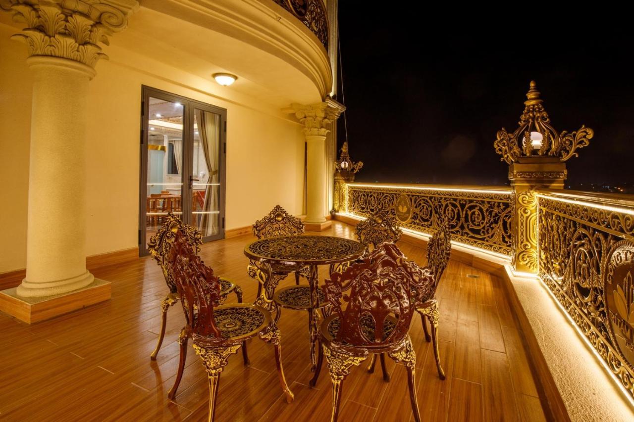 Tri Tam Hotel - Khach San Tri Tam Ben Luc ภายนอก รูปภาพ