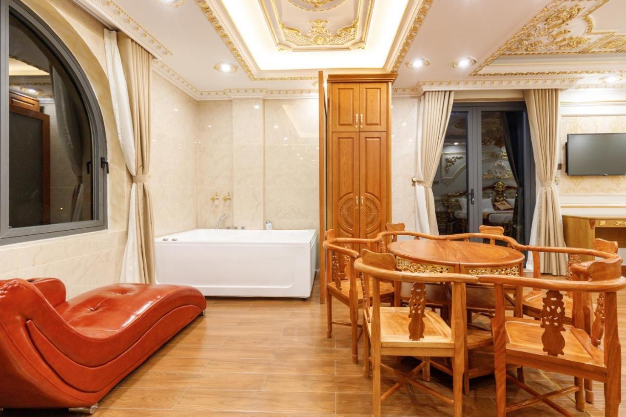 Tri Tam Hotel - Khach San Tri Tam Ben Luc ภายนอก รูปภาพ