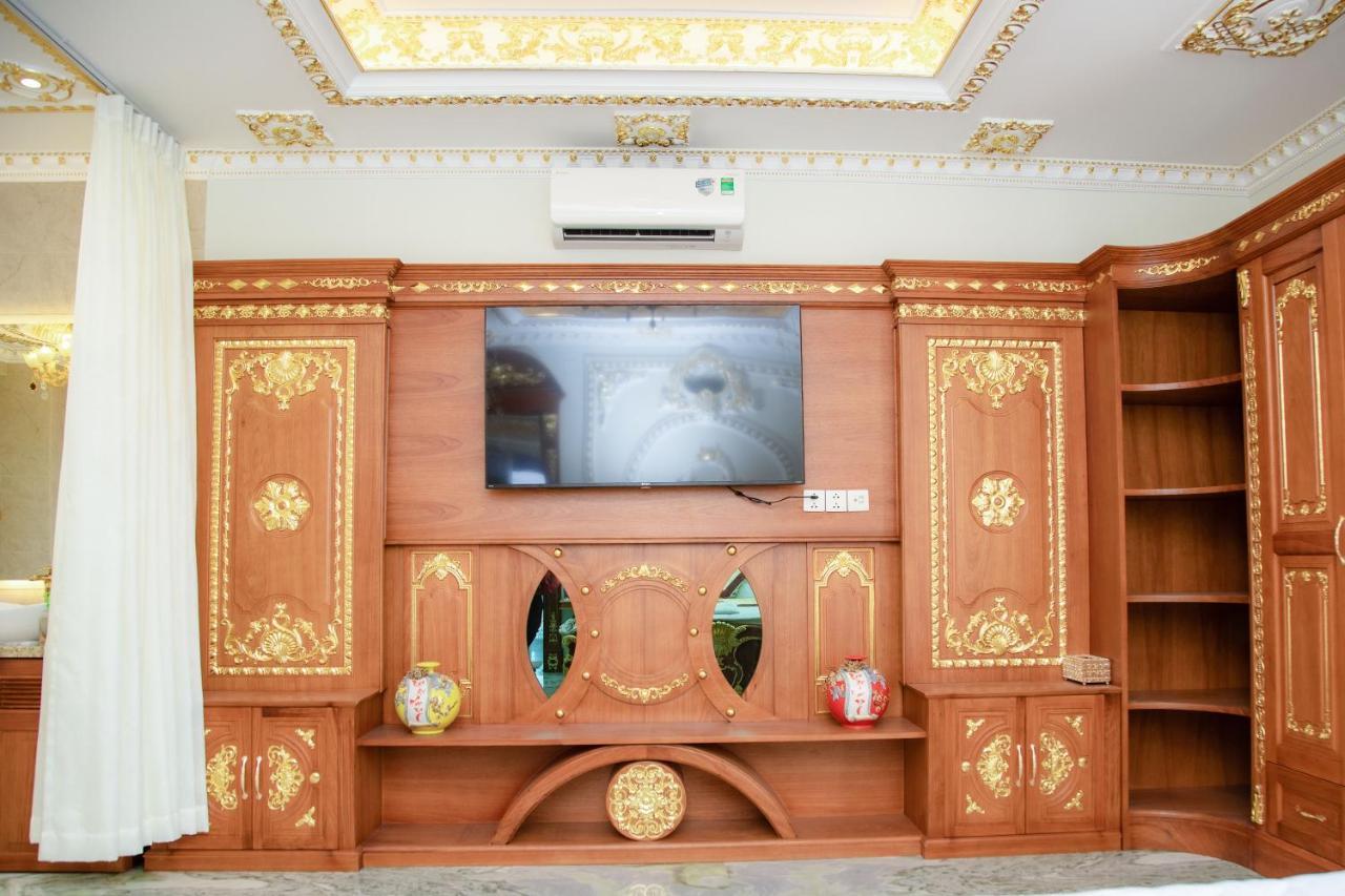 Tri Tam Hotel - Khach San Tri Tam Ben Luc ภายนอก รูปภาพ