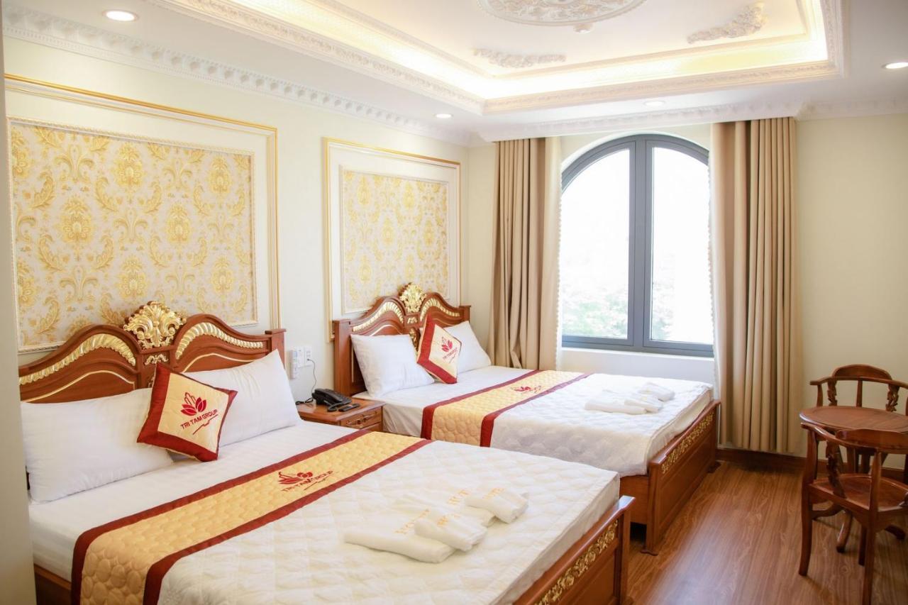 Tri Tam Hotel - Khach San Tri Tam Ben Luc ภายนอก รูปภาพ