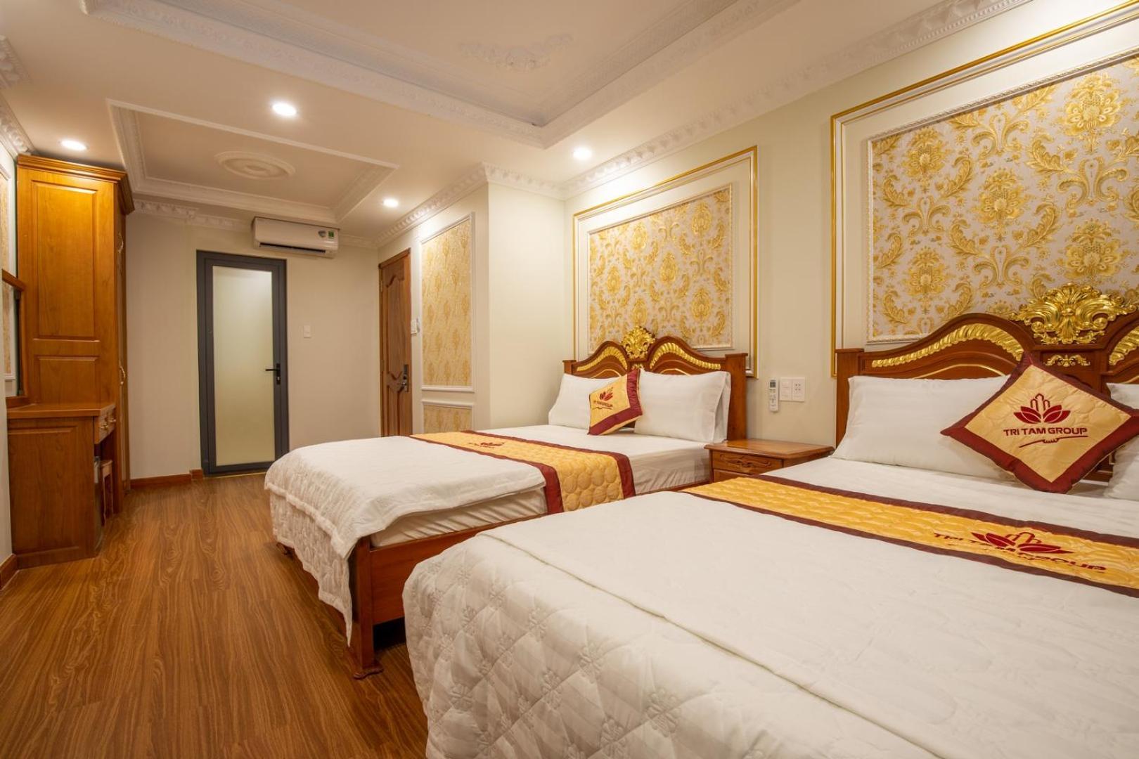 Tri Tam Hotel - Khach San Tri Tam Ben Luc ภายนอก รูปภาพ